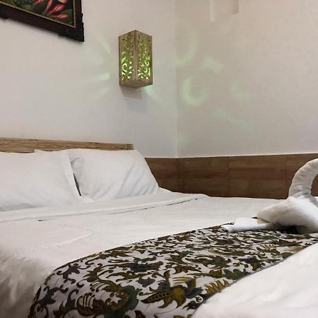 Mikuk Homestay Canggu Екстериор снимка